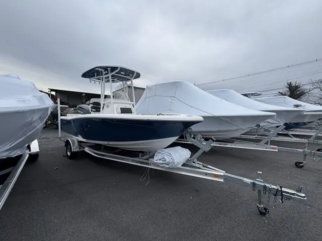 Slide: The Image of Tidewater 198 CC Adventure 2024 - 3