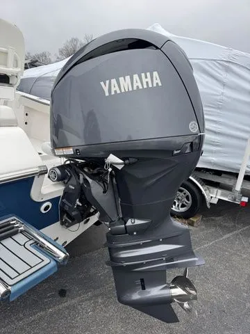 Slide: The Image of Tidewater 198 CC Adventure 2024 - 4