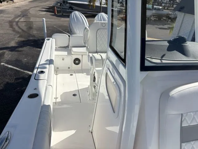 Slide: The Image of Sea Fox 268 Commander 2026 - 14