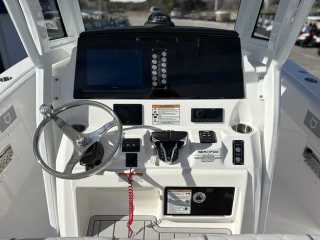Slide: The Image of Sea Fox 268 Commander 2026 - 15