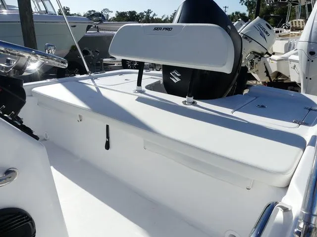 Slide: The Image of Sea Pro 172 Bay 2026 - 13