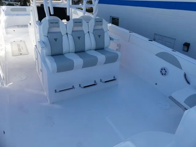 Slide: The Image of Twin Vee 340 Center Console GFX 2026 - 7