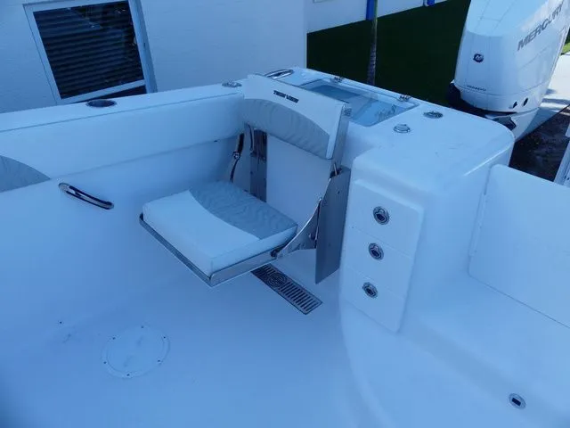 Slide: The Image of Twin Vee 340 Center Console GFX 2026 - 8