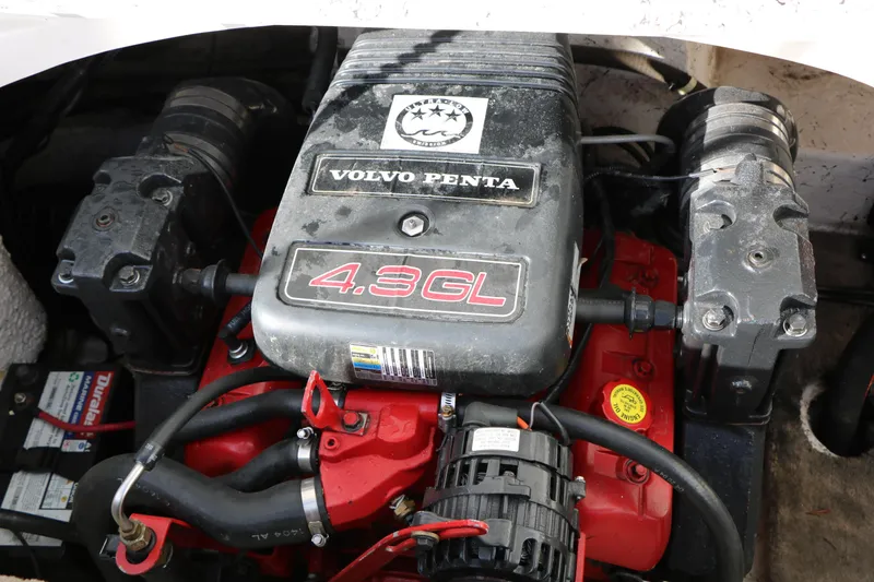 Slide: The Image of Volvo Penta 4.3GL engine in 2004 Caravelle 187 Fish & Ski boat. - 24