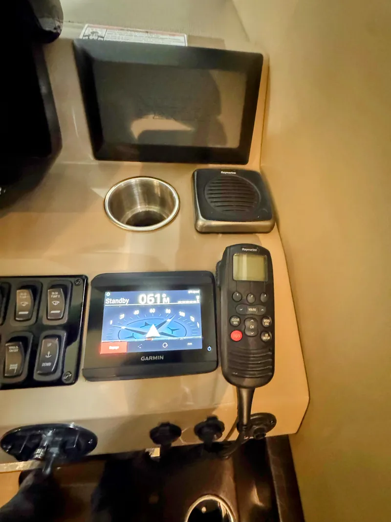 Slide: The Image of Carver C37 2017 - 39