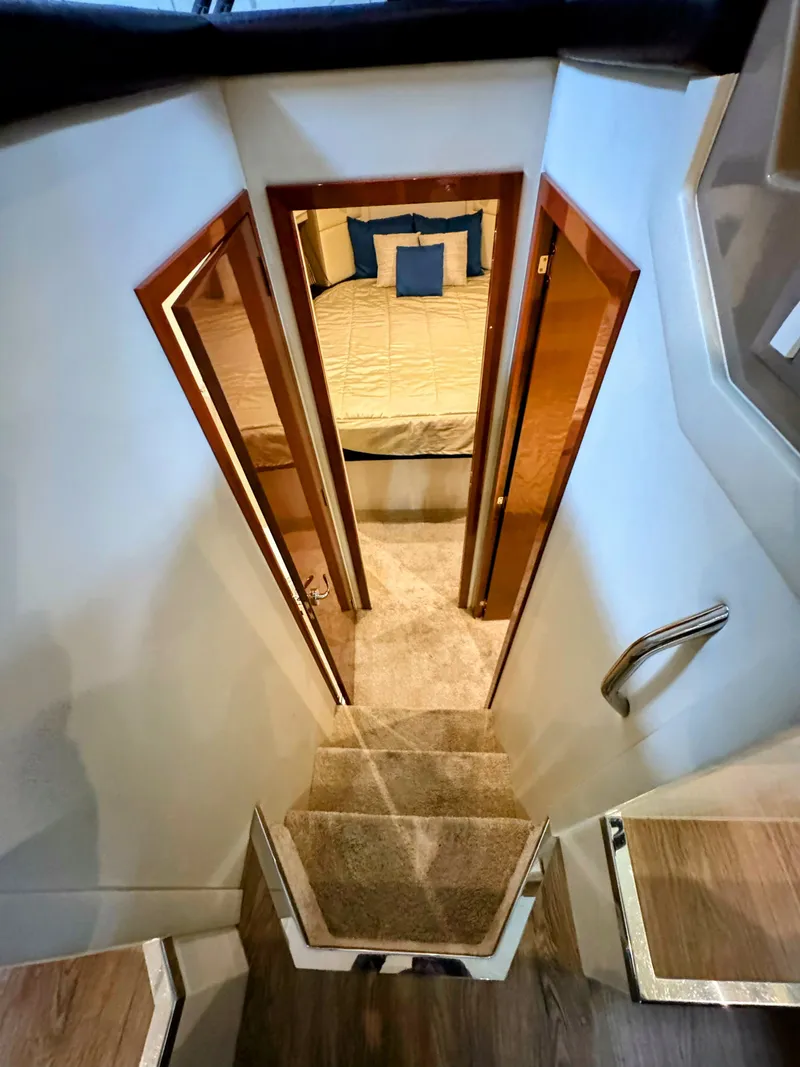 Slide: The Image of Carver Yachts C37 2017 - 21