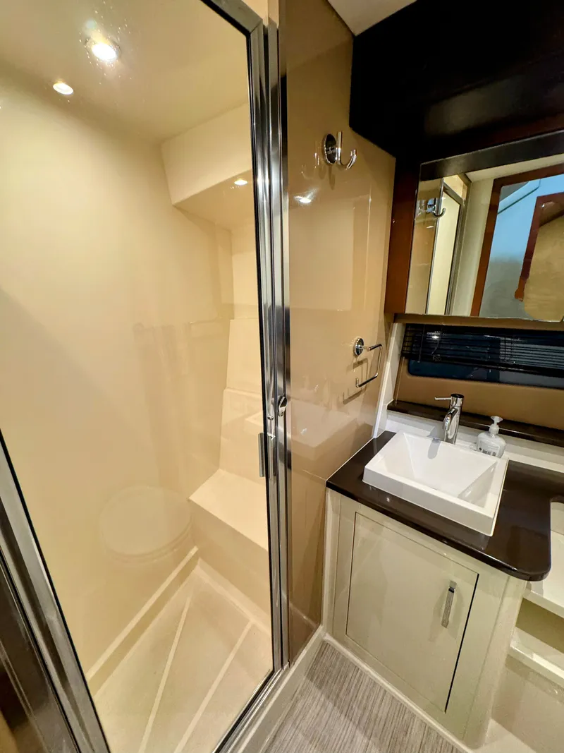 Slide: The Image of Carver Yachts C37 2017 - 25