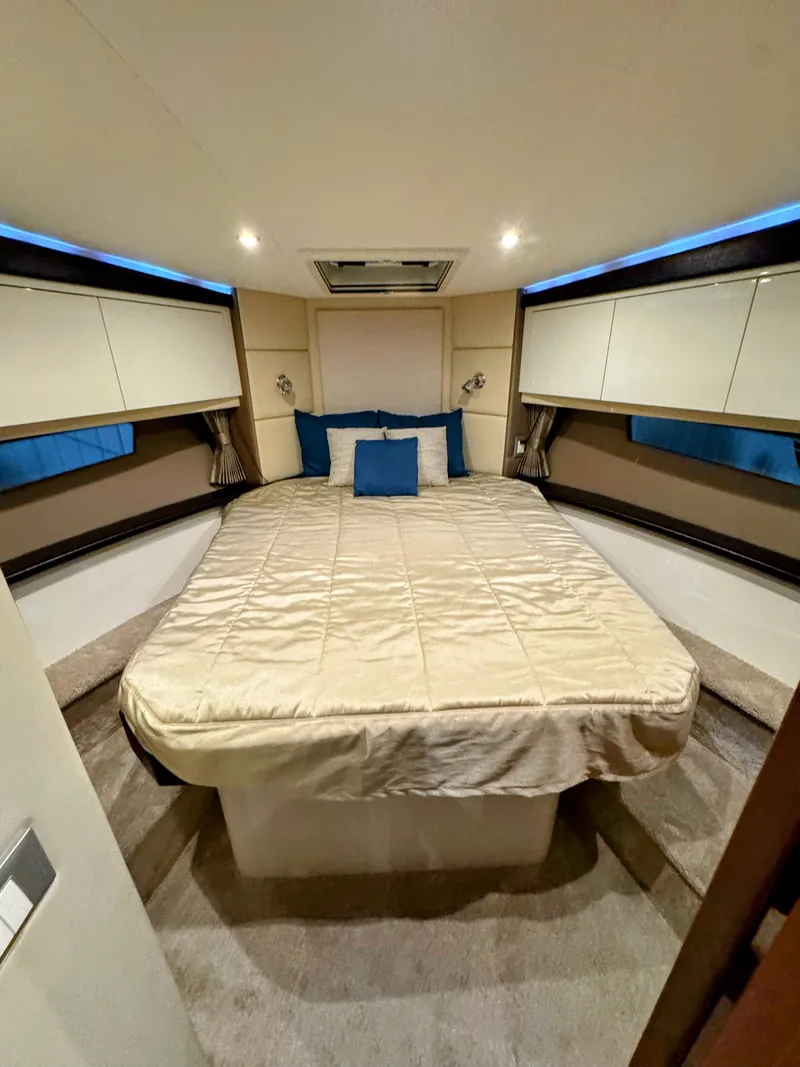 Slide: The Image of Carver Yachts C37 2017 - 28