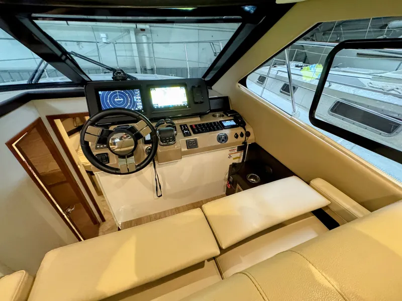 Slide: The Image of Carver Yachts C37 2017 - 30