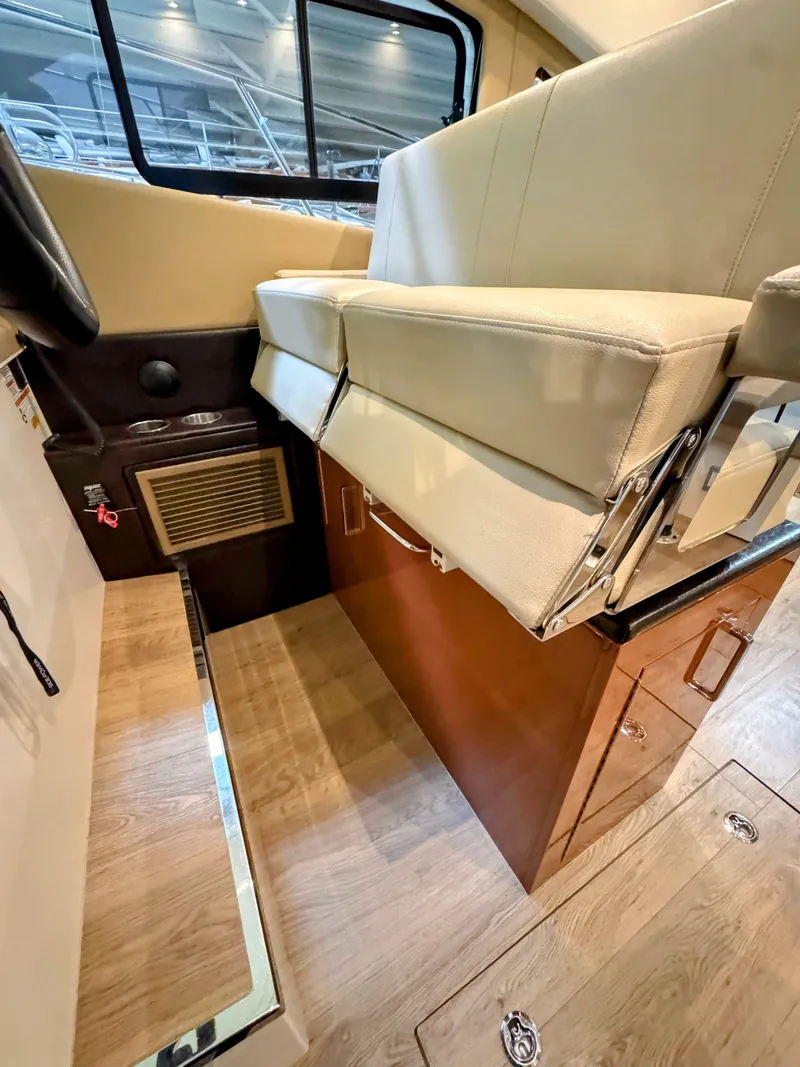 Slide: The Image of Carver Yachts C37 2017 - 34