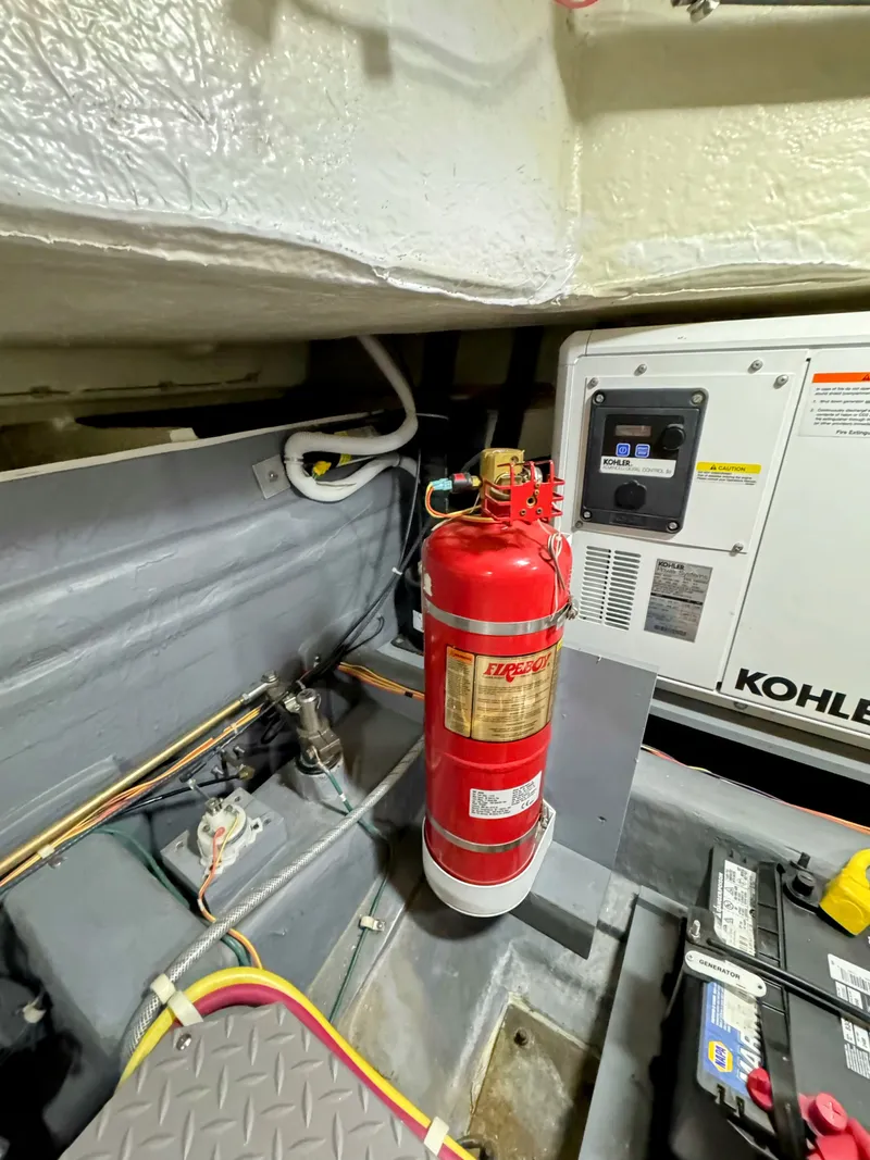 Slide: The Image of Carver Yachts C37 2017 - 74