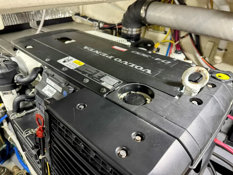 Slide: The Image of Carver Yachts C37 2017 - 82