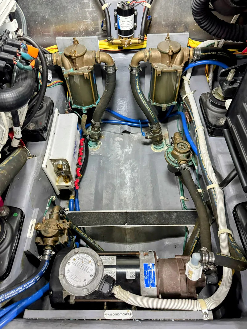 Slide: The Image of Carver Yachts C37 2017 - 84