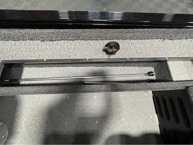 Slide: The Image of Lund Angler 1650 Tiller 2026 - 21