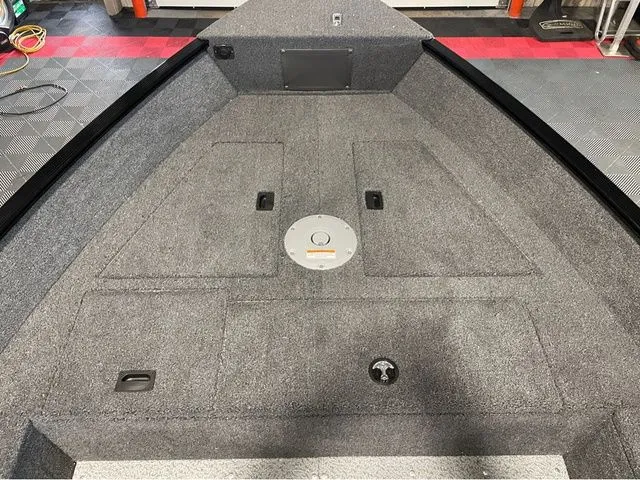 Slide: The Image of Lund Angler 1650 Tiller 2026 - 23