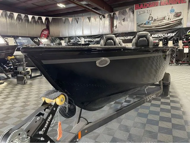 Slide: The Image of Lund Angler 1650 Tiller 2026 - 3