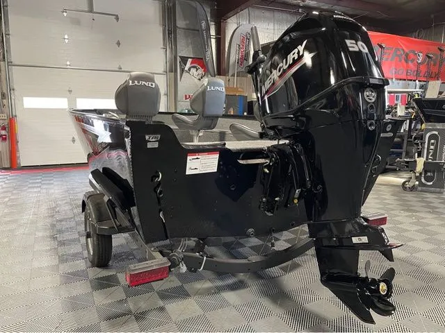 Slide: The Image of Lund Angler 1650 Tiller 2026 - 7