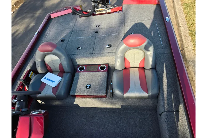 Slide: The Image of 2019 Vexus AVX1980 boat interior with two seats and a central console. - 20