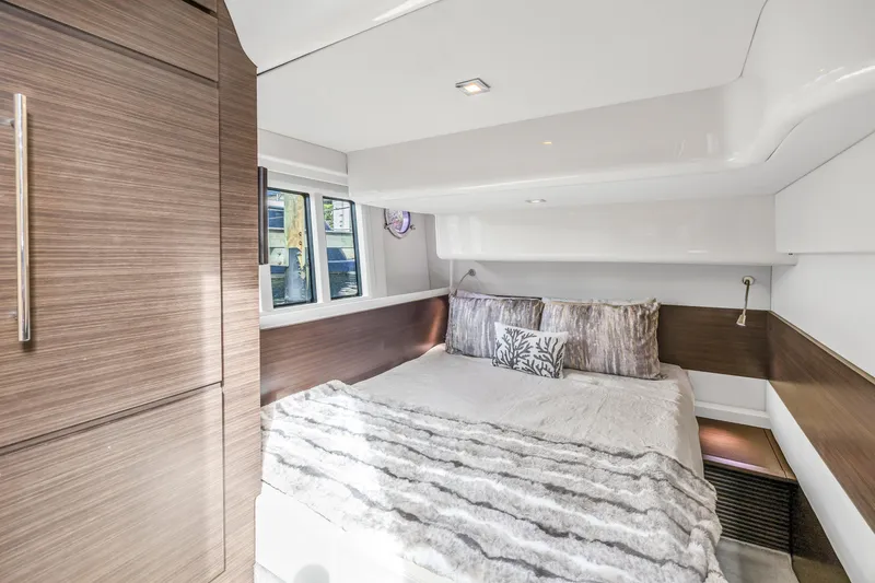 Slide: The Image of Luxurious bedroom interior of 2012 Azimut 48 Flybridge yacht with modern design. - 34