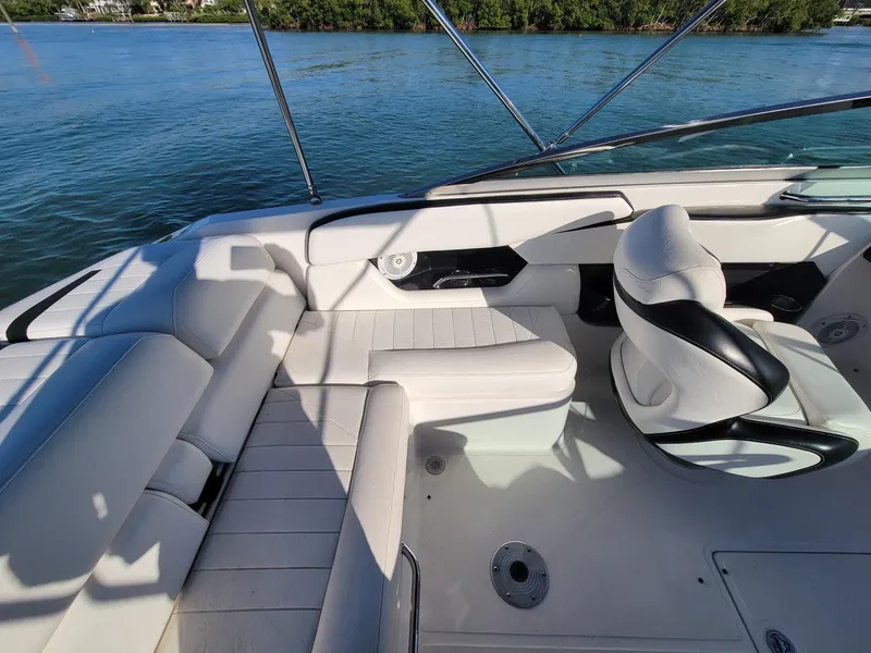 Slide: The Image of Regal 2200 Bowrider 2009 - 6