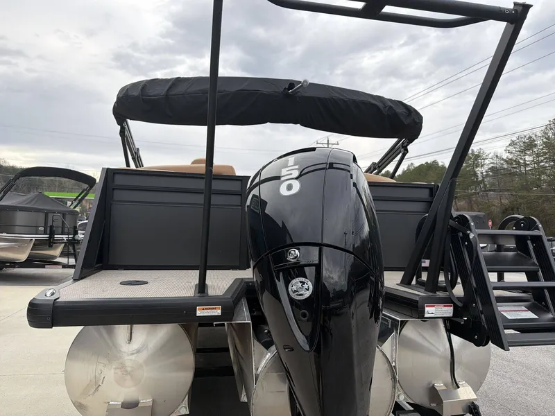 Slide: The Image of Viaggio x22u 2025 - 12