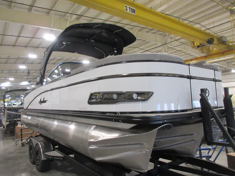 The Image of Avalon Waketoon 23' w/ 6.2L Mercury Bravo Four! 2022 - 1