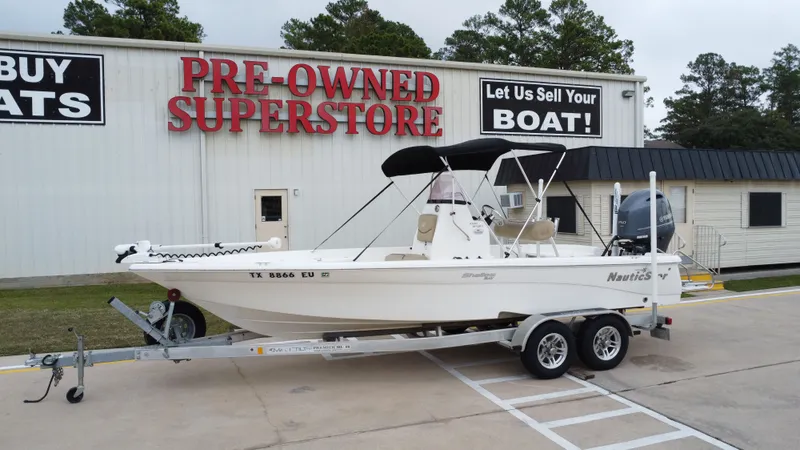 Slide: The Image of NauticStar 2140 Shallow Bay 2019 - 34