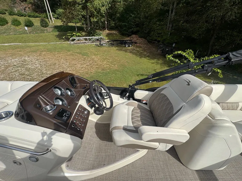 Slide: The Image of Bennington 25RSRX1 2021 - 4