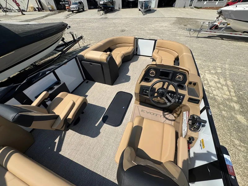 Slide: The Image of Evotti 521CS 2026 - 10