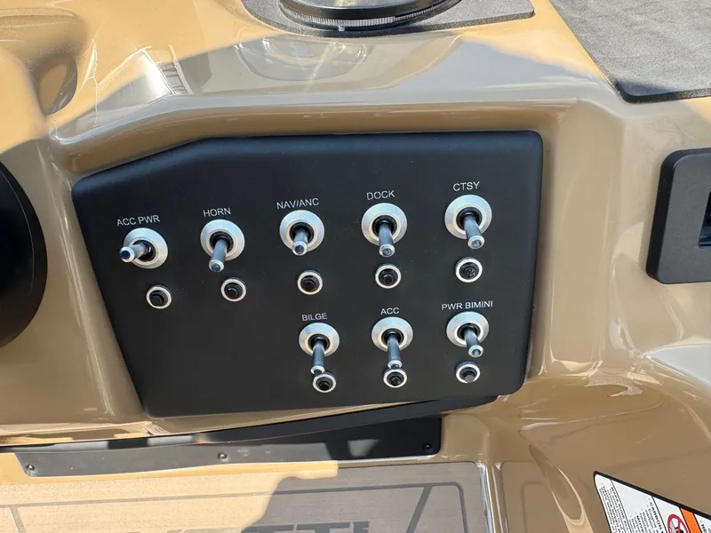 Slide: The Image of Evotti 521CS 2026 - 21