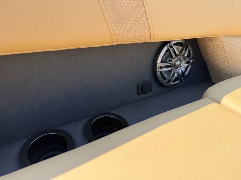 Slide: The Image of Evotti 521CS 2026 - 23