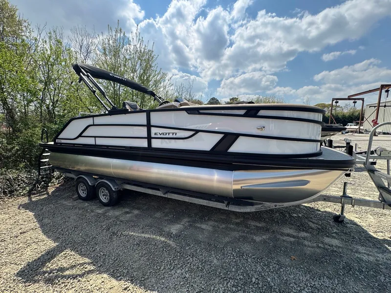 Slide: The Image of Evotti 521CS 2026 - 24