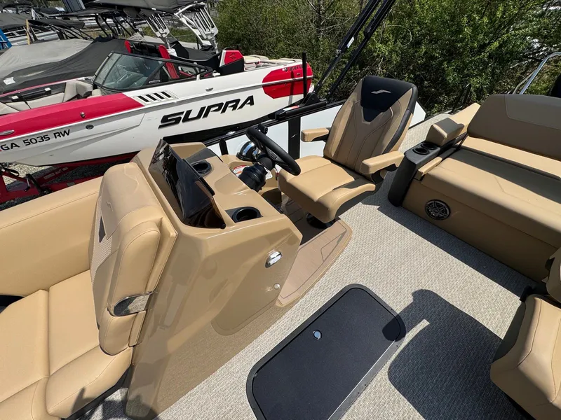 Slide: The Image of Evotti 521CS 2026 - 4