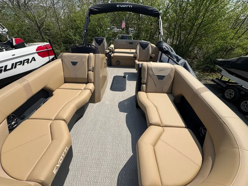 Slide: The Image of Evotti 521CS 2026 - 5