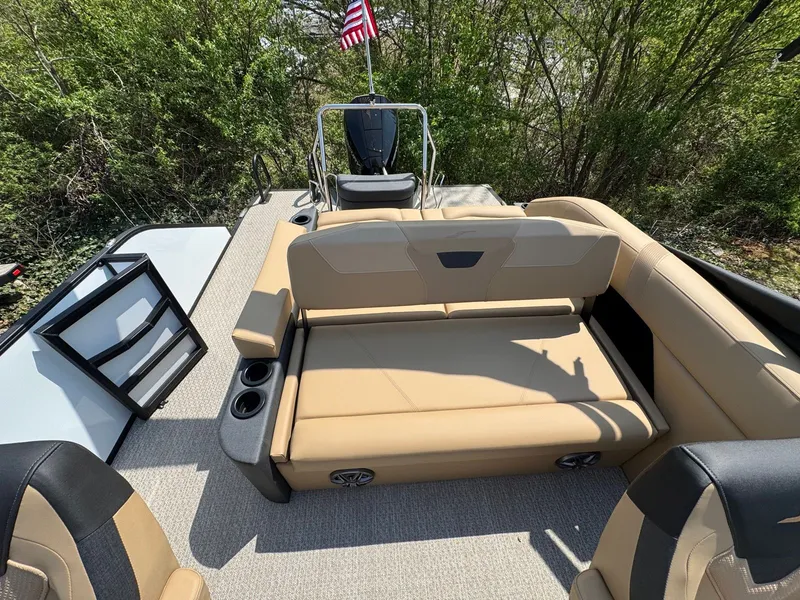 Slide: The Image of Evotti 521CS 2026 - 7