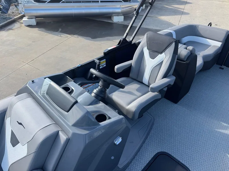 Slide: The Image of Evotti 521QL 2026 - 11