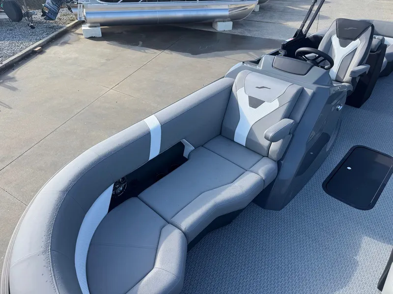 Slide: The Image of Evotti 521QL 2026 - 13