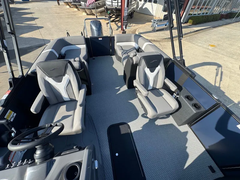 Slide: The Image of Evotti 521QL 2026 - 16