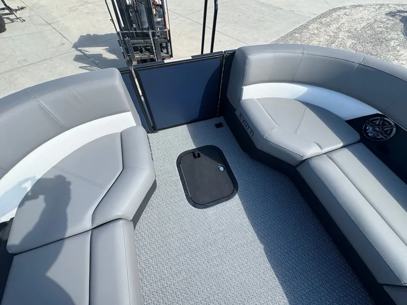 Slide: The Image of Interior of Evotti 525QL boat, gray upholstery, 2026 model. - 24