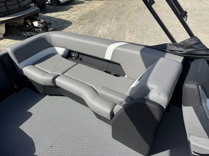 Slide: The Image of Evotti 525QL 2026 boat with gray leather seating. - 7