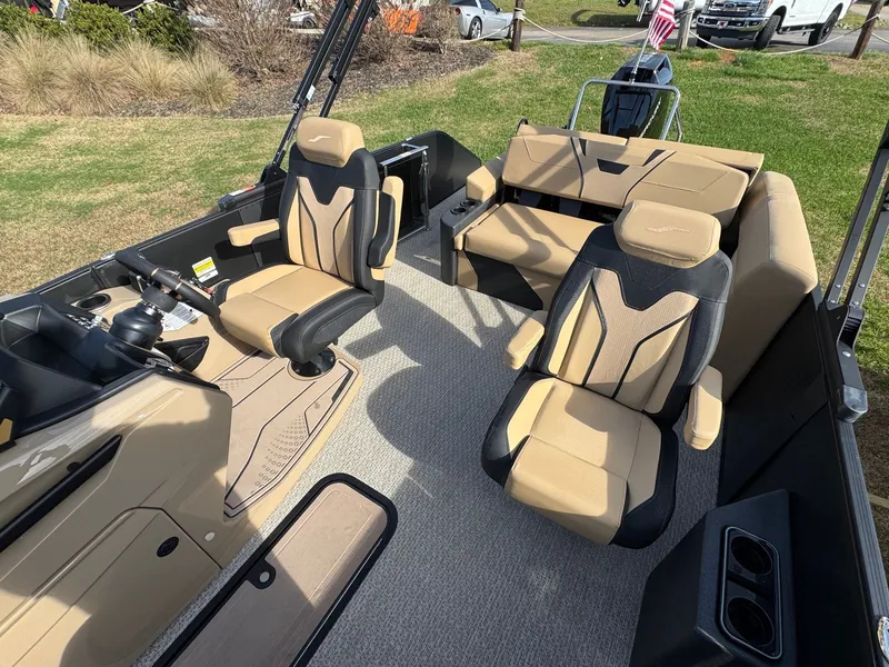 Slide: The Image of Evotti 723CS 2026 - 11