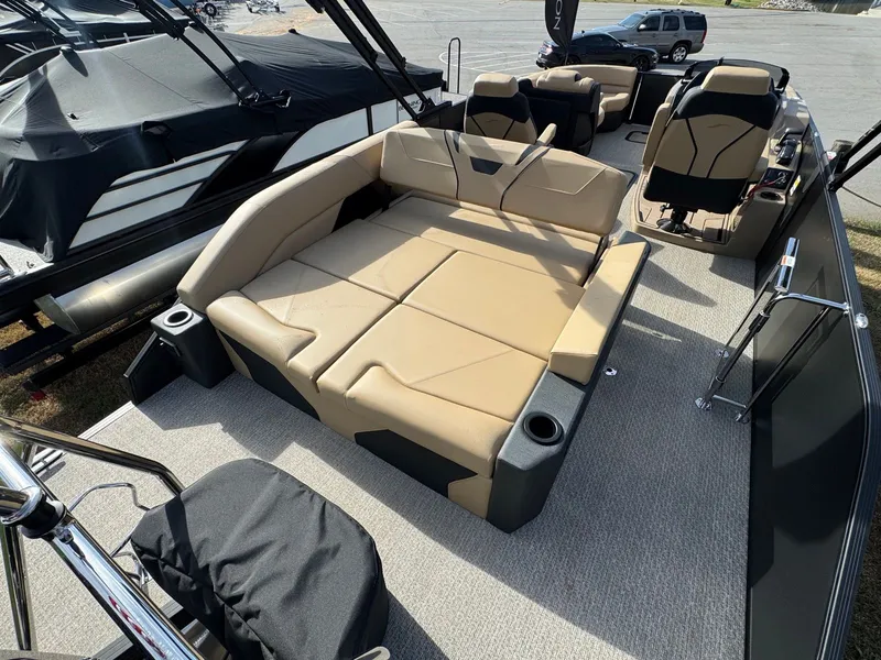 Slide: The Image of Evotti 723CS 2026 - 14