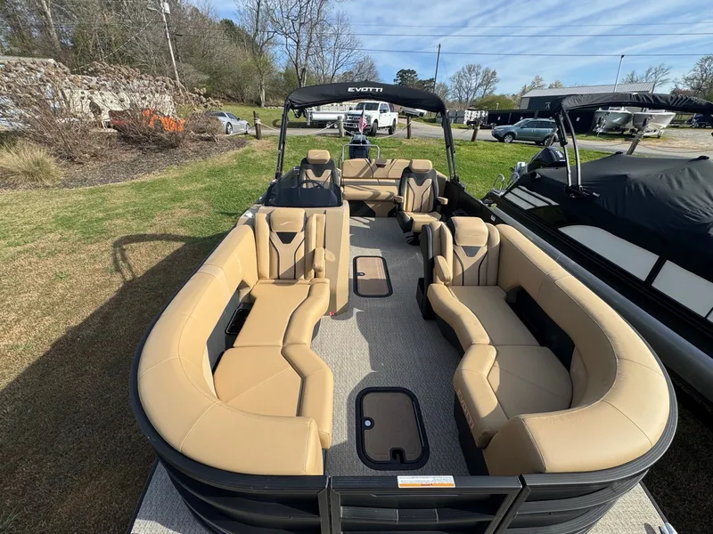 Slide: The Image of Evotti 723CS 2026 - 19