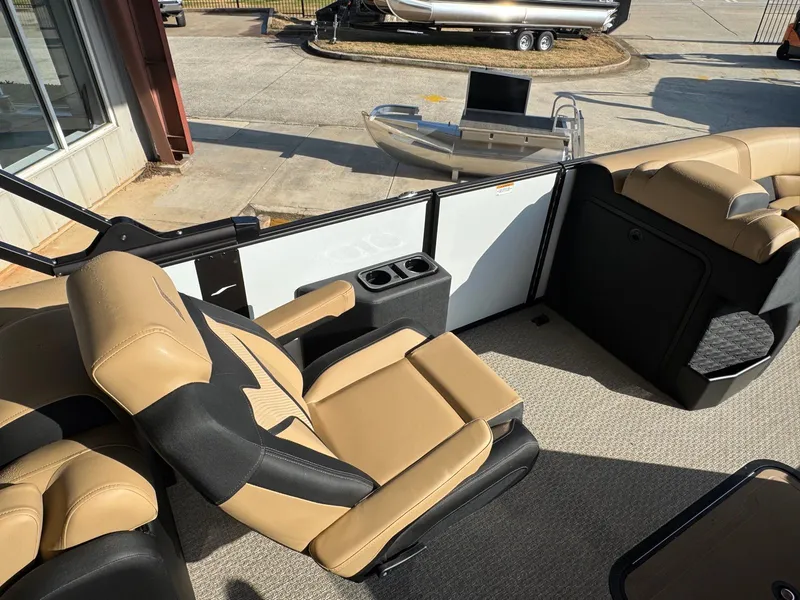 Slide: The Image of Evotti 723QL 2026 - 13