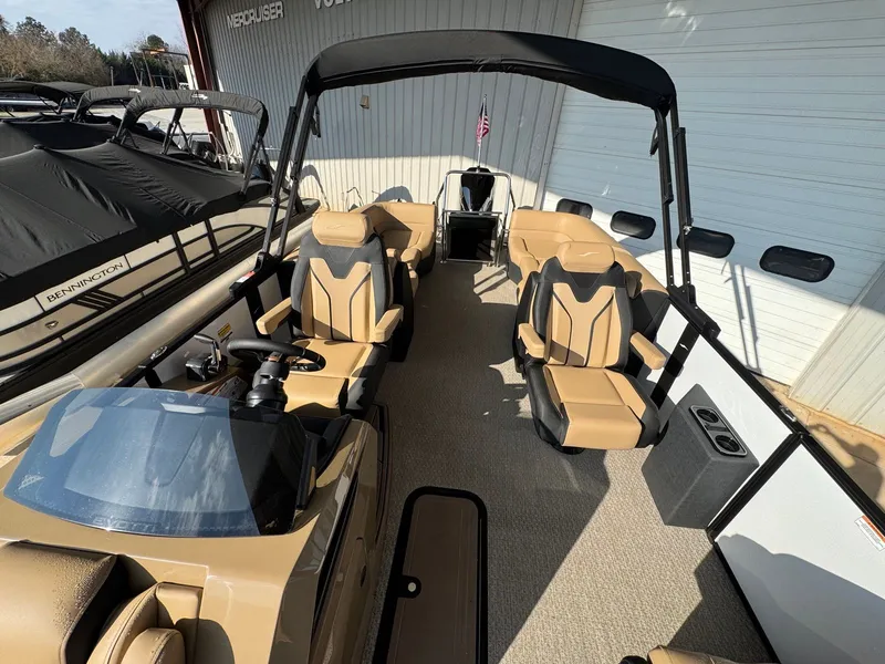 Slide: The Image of Evotti 723QL 2026 - 18