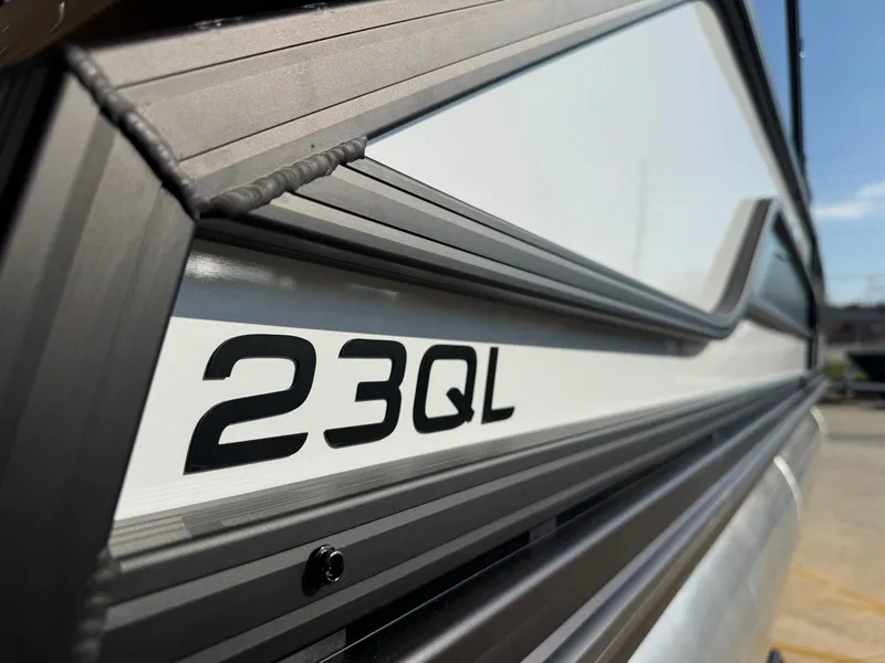 Slide: The Image of Evotti 723QL 2026 - 26