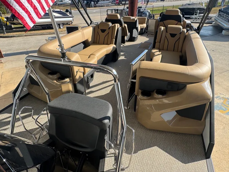 Slide: The Image of Evotti 723QL 2026 - 5