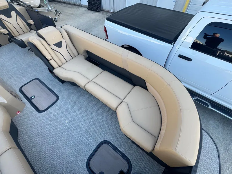 Slide: The Image of Evotti 725CS 2026 - 3