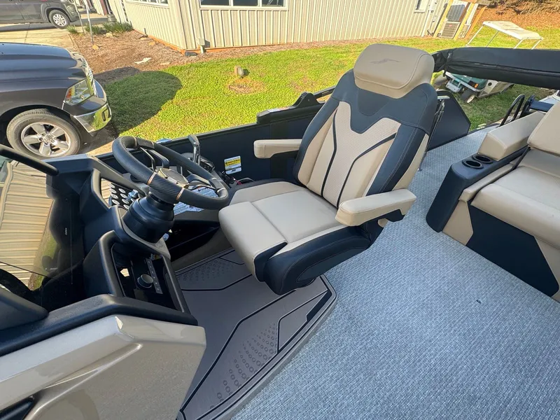 Slide: The Image of Evotti 725CS 2026 - 6