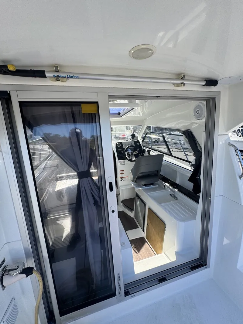 Slide: The Image of Beneteau Antares 23 2020 - 18